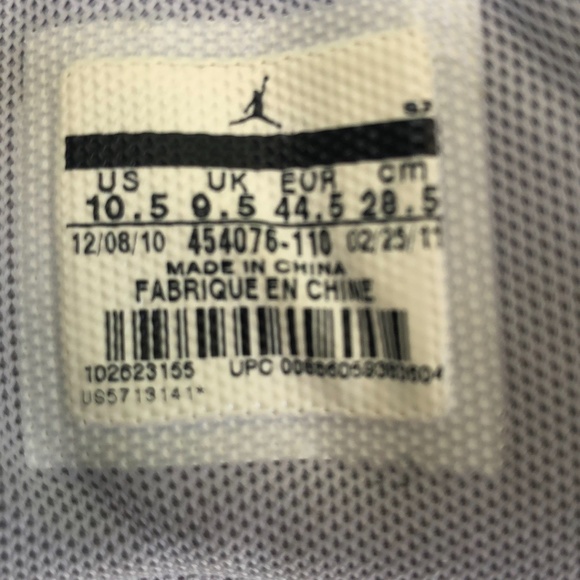Jordan Retro\'s Nike Ivory Sky High Sneakers 10.5